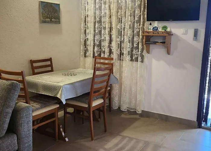 6585b Apartament *