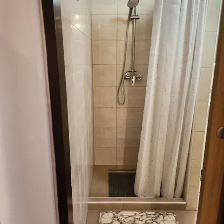 Apartment 6585b *